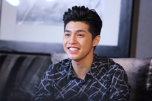 Noo Phuoc Thinh: 'Dong Nhi den nhu mot thien than' hinh anh