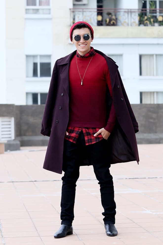 Nam thí sinh đến từ TP.HCM - Nguyễn Hồng Đức, sinh năm 1994 ghi điểm với phong cách nam tính, bụi phủi. Chiều cao 1,77m cũng là lợi thế giúp thí sinh này thoải mái khi chọn và mix trang phục theo sở thích. 