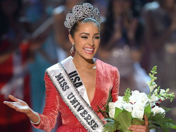 Nhung phan thi ung xu hay nhat cua hoa hau moi thoi dai (P2) hinh anh