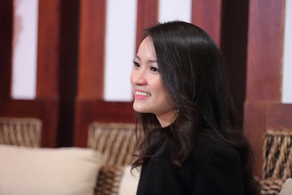 Thuy Top xau ho khi xem lai phim minh dong hinh anh