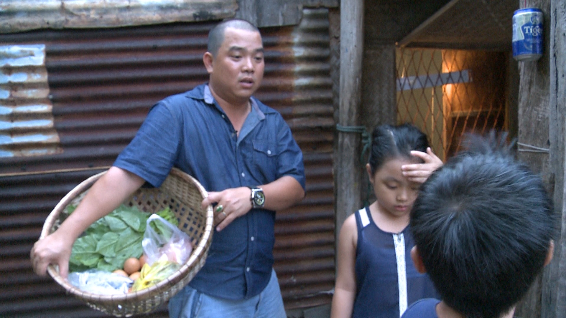 Nhac si Minh Khang vat va lam vu nuoi cho 'bo tu quyen luc' hinh anh