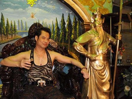 Sao Viet va cac mon do dat vang, dinh kim cuong hinh anh