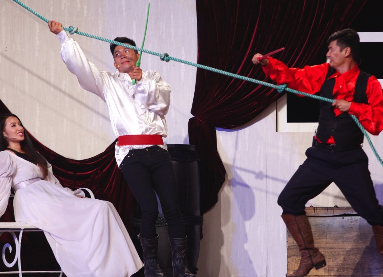 Luong Bang Quang dau vo, chung minh tinh yeu voi ban gai hinh anh