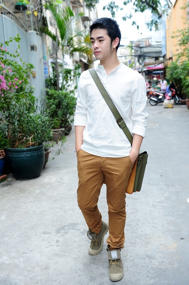 Đáp lại tin đồn, Loki chia sẻ, anh không biết 4 người được nhắc tới là ai và có quan hệ quen biết gì với mình không. Theo Bảo Long, tin đồn này thực chất là được thêu dệt để tạo scandal nhưng anh không muốn để tâm vì chuyện gì đúng, mọi người sẽ hiểu. Hot boy cũng không muốn để gia đình và mọi người lo lắng tới những điều không có thật về con người mình. 