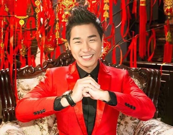 MC, BTV noi tieng chia se gi tren mang xa hoi ngay dau nam? hinh anh