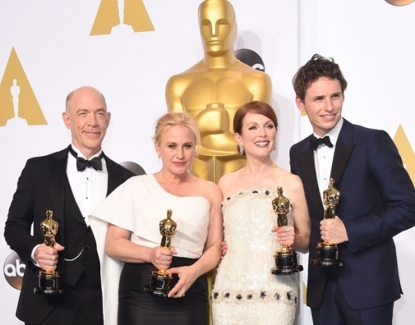 Oscar: Nguoi cham giai khong xem phim, khan gia 'chem gio' hinh anh