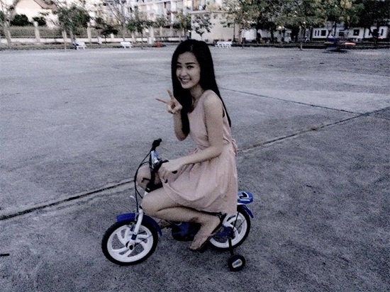 Đi diễn bằng xe này được không nhỉ?