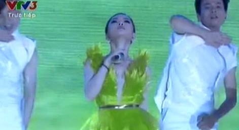 Co va mua - Giang Hong Ngoc hinh anh