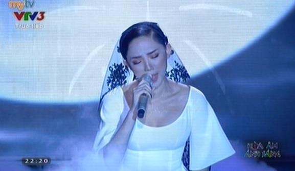 'Da co hoai lang' - Toc Tien hinh anh