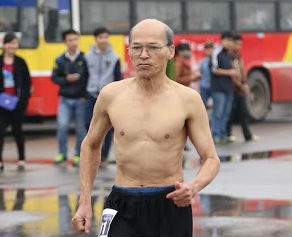 Thi sinh Viet 66 tuoi tranh tai o game show mao hiem Sasuke hinh anh