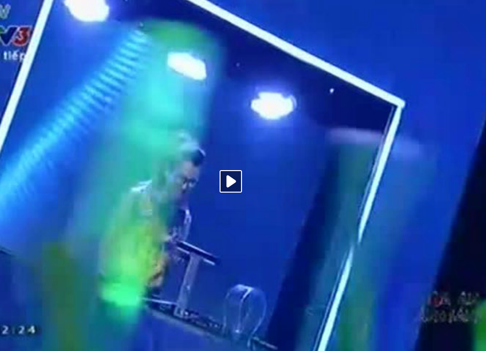 'Con mua gang qua' - Son Tung hinh anh