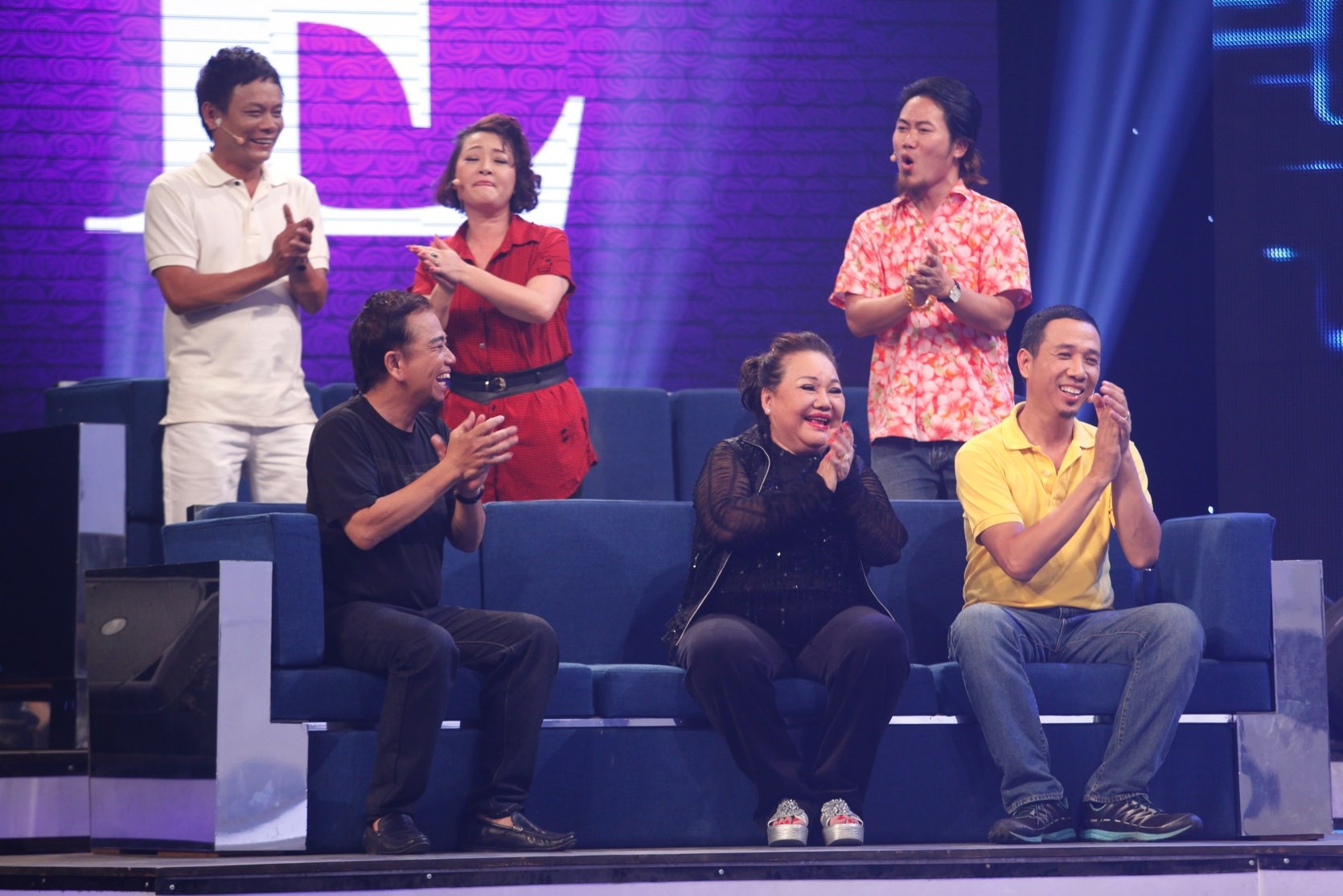 Tap 8 cua gameshow Chet cuoi hinh anh