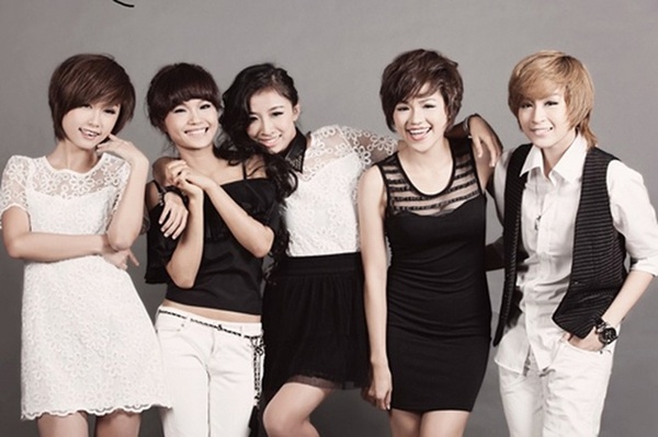 “đả nữ” của màn ảnh Việt đã phải đầu tư không ít tiền bạc, chi phí.  X5 chết yểu khi mới đi cùng nhau được một năm.