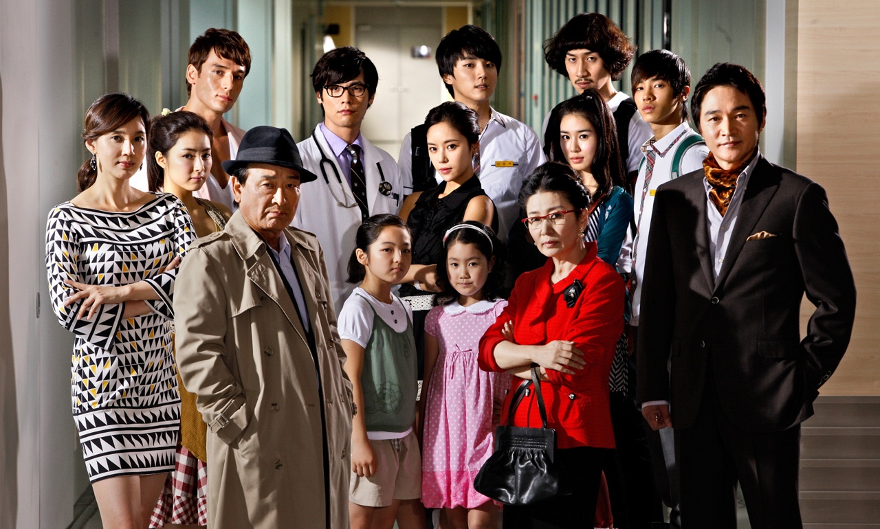  Bộ phim sitcom gia đình High Kick 2 (Gia đình là số 1) tiếp tục làm mưa làm gió trên màn ảnh nhỏ nhiều nước châu Á.