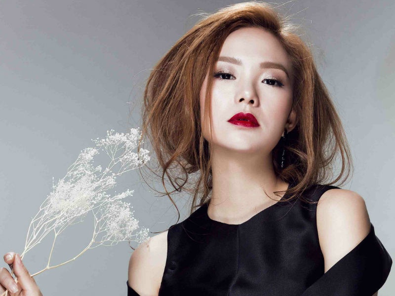 Minh Hang di tim dai dien phai manh Viet hinh anh
