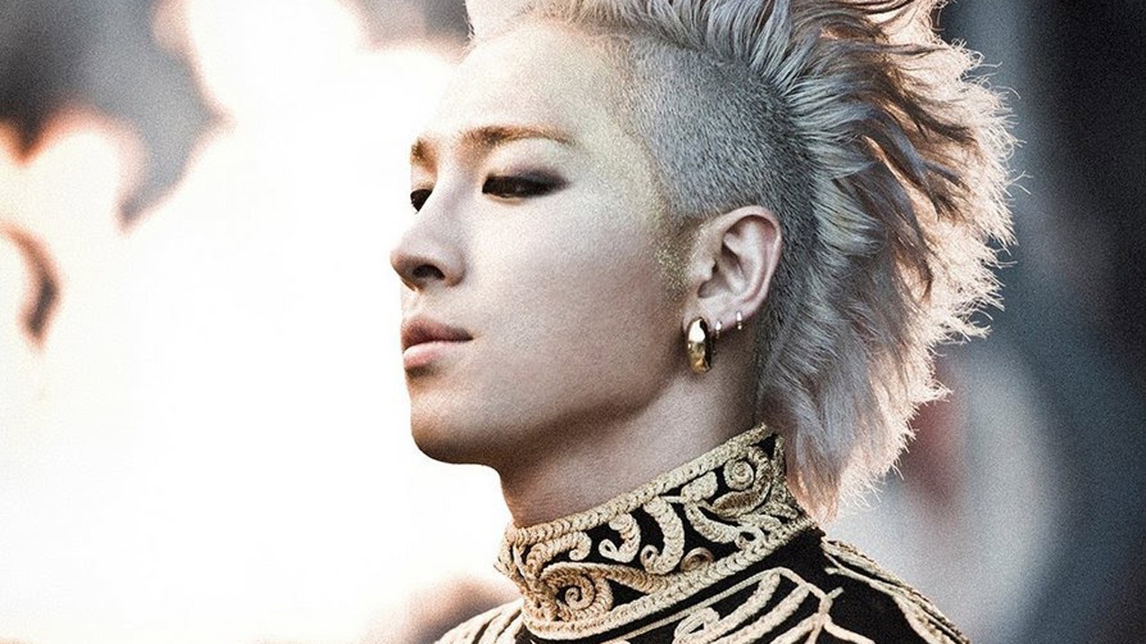 Last Farewell, Baby good night, Bad Boy, blue, breathe, But i love you , Butterfly, Fantastic baby, Feeling, Forever with you, Hands up, Haru haru, Heart breaker, Heaven, Hello, High high, With u, Alive, Stand up, Monster, Oh yeah, One of a kind, Party, Still alive, Somebody to love, V.i.p, That xx, Crayon, Heaven… thật khó để kể hết các sáng tác của G-Dragon. Đáng chú ý là hầu hết trong số các ca khúc nói trên đều gây bão mỗi khi được phát hành.