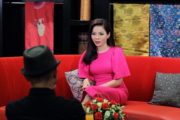 Le Quyen ke ve nhung ngay dau di hat hinh anh