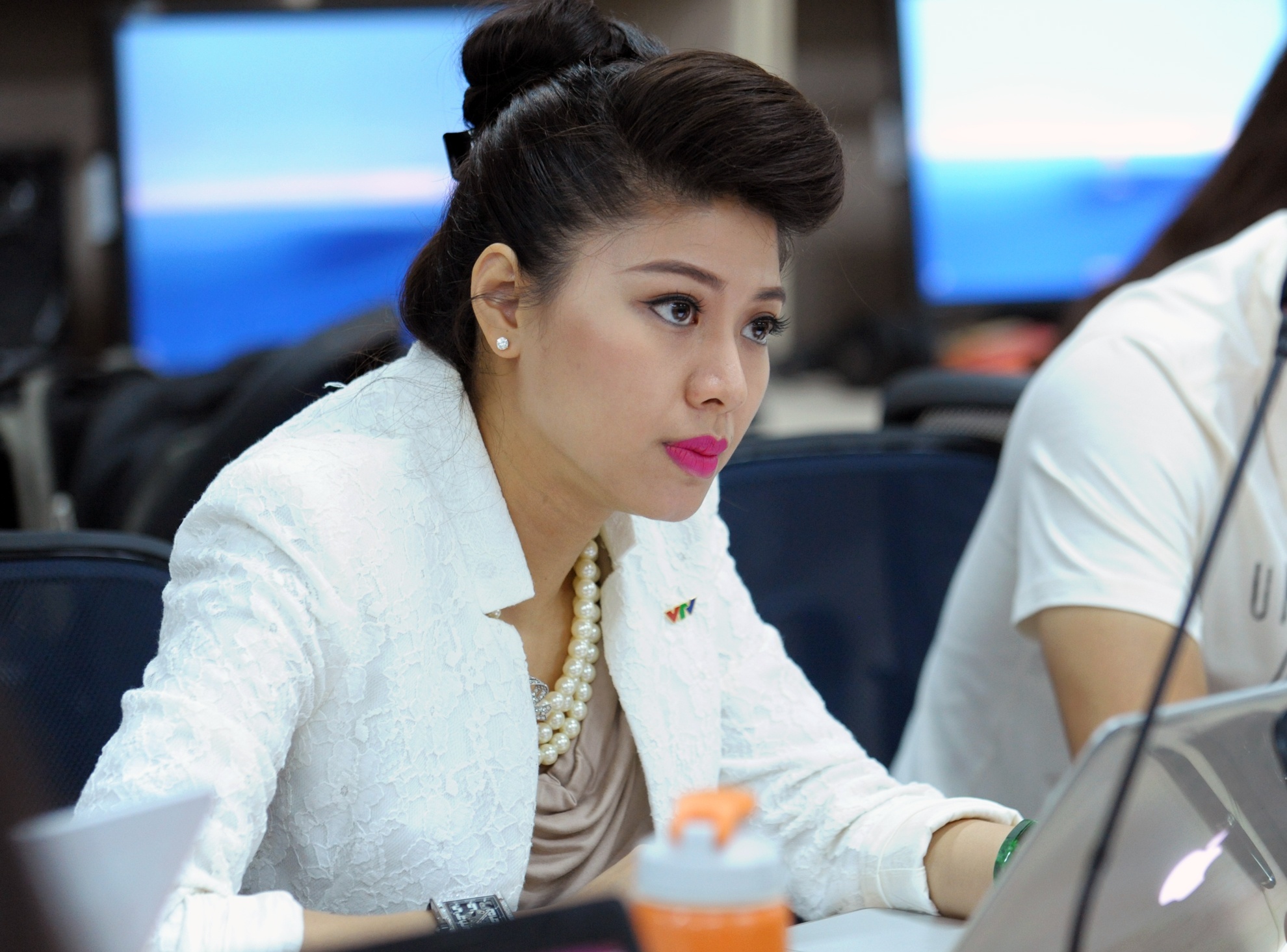 Mot ngay ban ron cua BTV Ngoc Trinh hinh anh