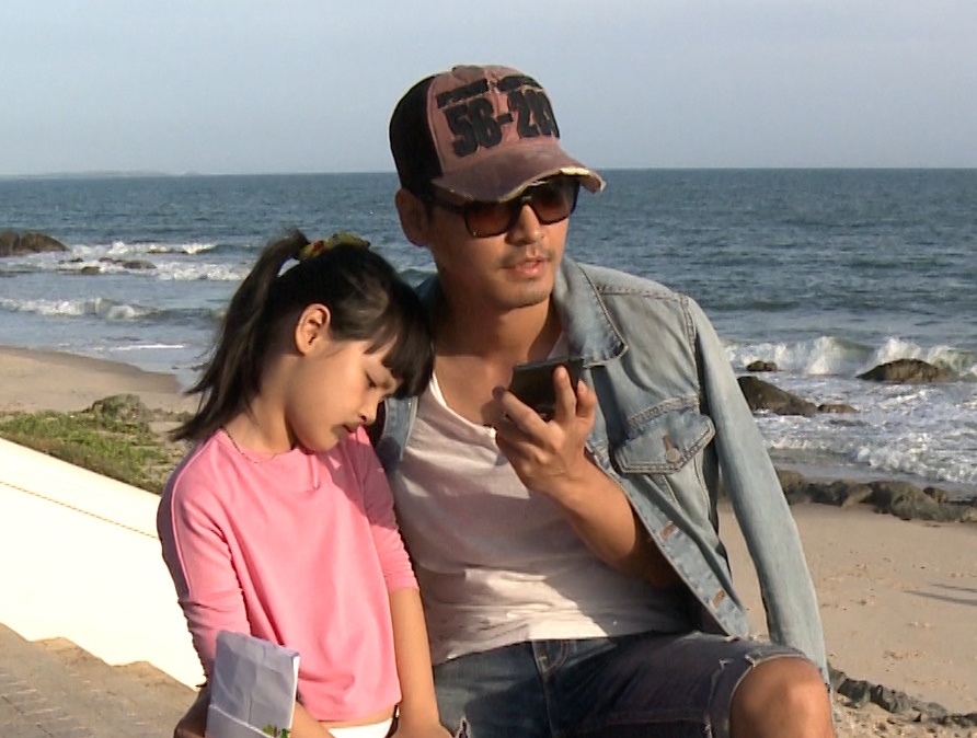 Tran Luc, Phan Anh cau cuu ba xa khi vao bep hinh anh