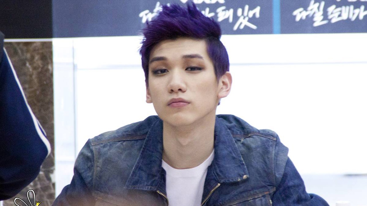 Được nhận xét là có chất giọng hay nhưng Hyuk của VIXX lại thường xuyên hát lệch nhịp, chệch tông và hụt hơi.Ngoài ra, Hyuk đã từng thử sức với vai trò là rapper trong một số ca khúc của nhóm. Tuy nhiên, anh cũng không nhận được phản hồi tích cực từ phía các fan.