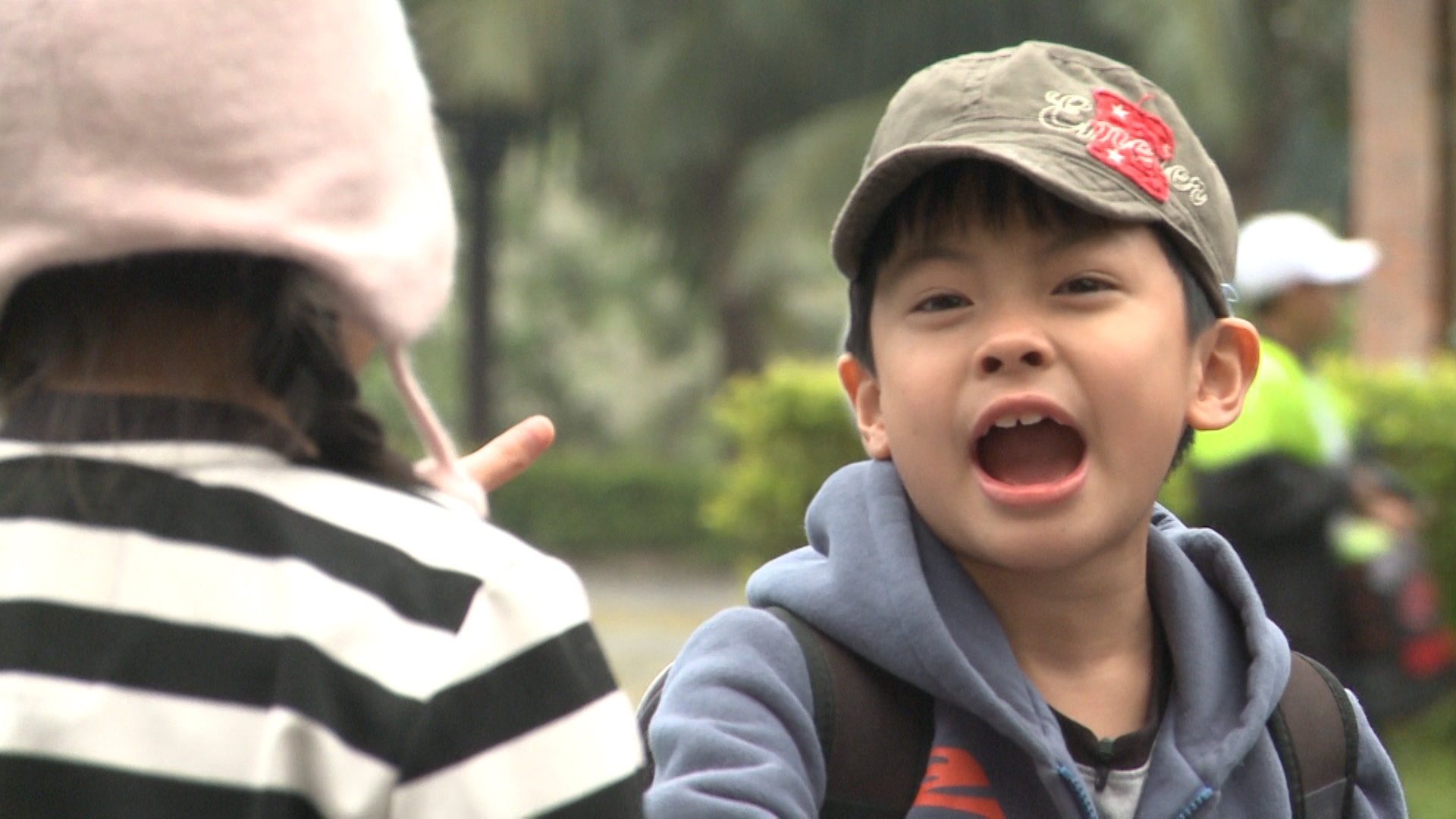 Bố ơi mình đi đâu thế, bo oi minh di dau the, phan anh, tran luc, bo oi