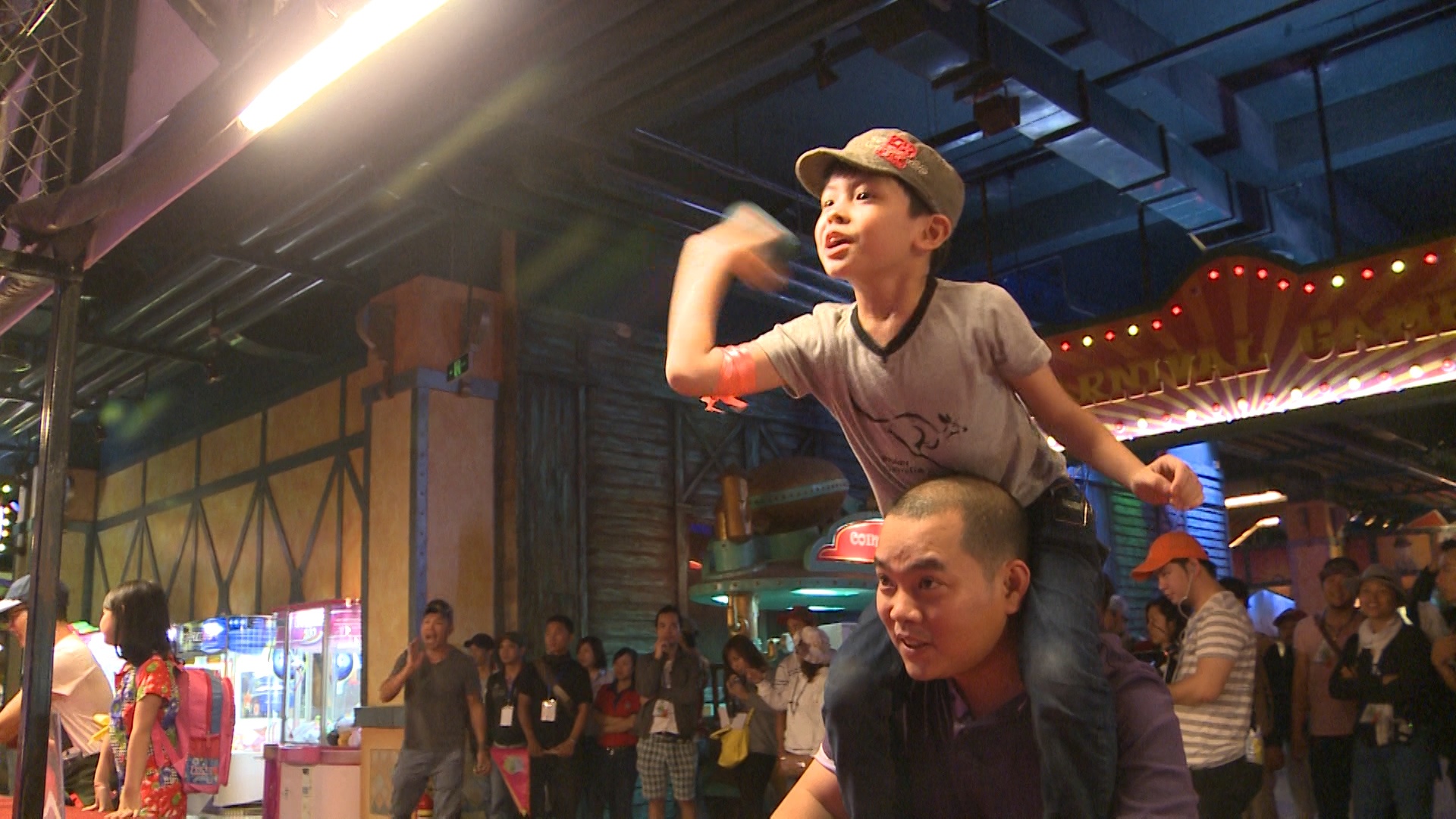 Bố ơi mình đi đâu thế, bo oi minh di dau the, phan anh, tran luc, bo oi