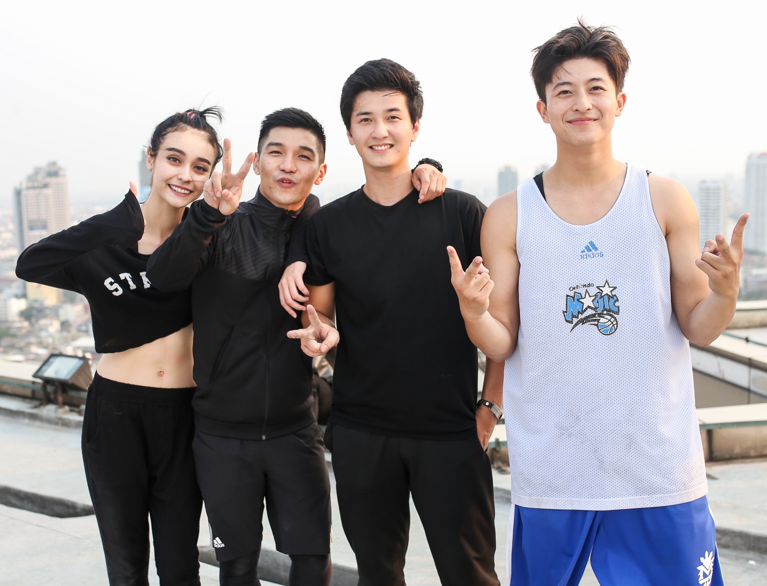 Kết quả của thử thách này, cả nhóm trả lời đúng được 4 câu hỏi, đặc biệt Vĩnh Thụy đã giải đáp được ô chữ thông điệp: Điệp vụ ẩn danh. Các thí sinh nhận được 22 triệu đồng và 4 triệu đồng từ 2 câu hỏi chưa giải đáp được sẽ được chuyển vào két sắt của Điệp viên. Top 4 người leo nhanh là Huỳnh Anh, Harry Lu, Cường Seven và Mlee được trở về trước để chọn phòng trong căn nhà chung. 