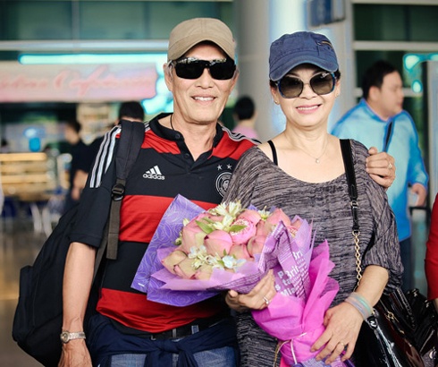 3 nu danh ca hai ngoai may man hanh phuc sau do vo hon nhan hinh anh