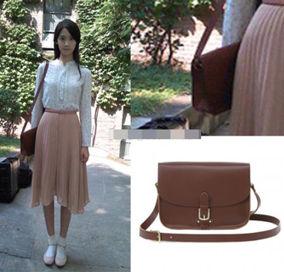 Ngoài những mẫu túi xa xỉ, Yoona cũng