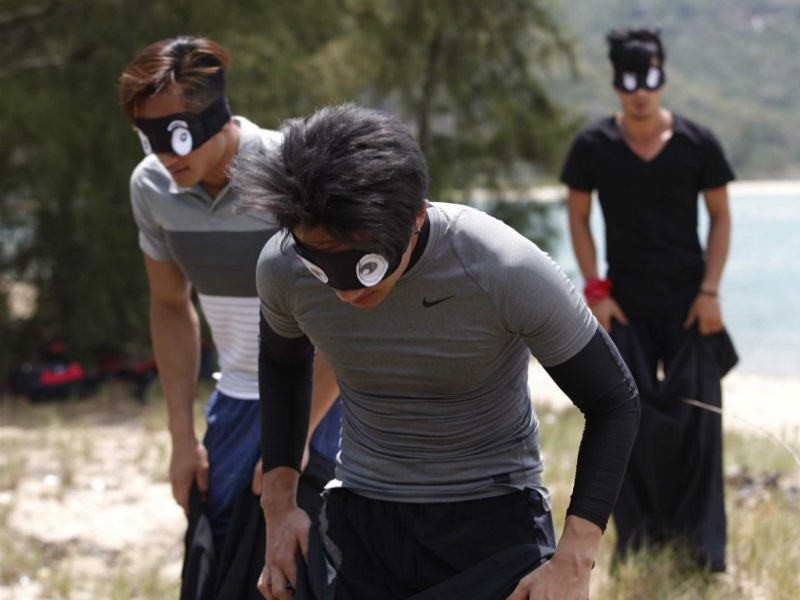 Hot boy Huu Vi nhay bao bo suot 40 phut vi lac duong hinh anh