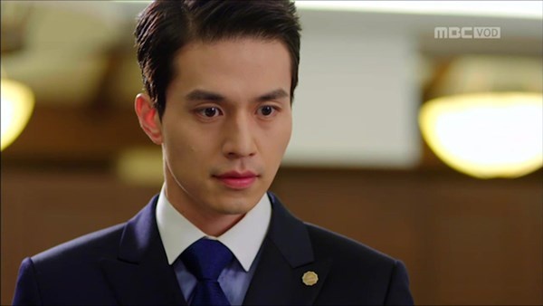 Nhung giam doc van nguoi me tren man anh Han hinh anh