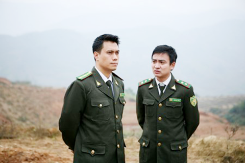 Lần đầu tiên, Việt Anh đóng vai chính diện hoàn toàn xây dựng hình ảnh người kiểm lâm chính trực.