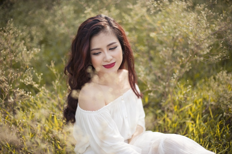 Duong Hoang Yen mat ngu vi duoc hat cung Peabo Bryson hinh anh
