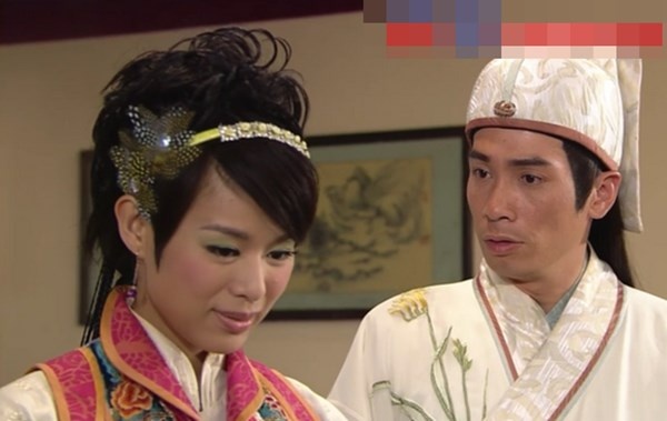 Tạo hình tóc của Thu Hương (Hồ Hạnh Nhi) trong bộ phim Thu Hương điểm Đường Bá Hổ bị chê là vừa