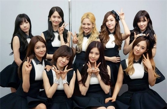 SNSD trong đội hình 9 thành viên.