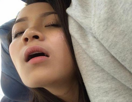 Sao Viet tung anh dang ngu xau de benh vuc Hoa hau Ky Duyen hinh anh