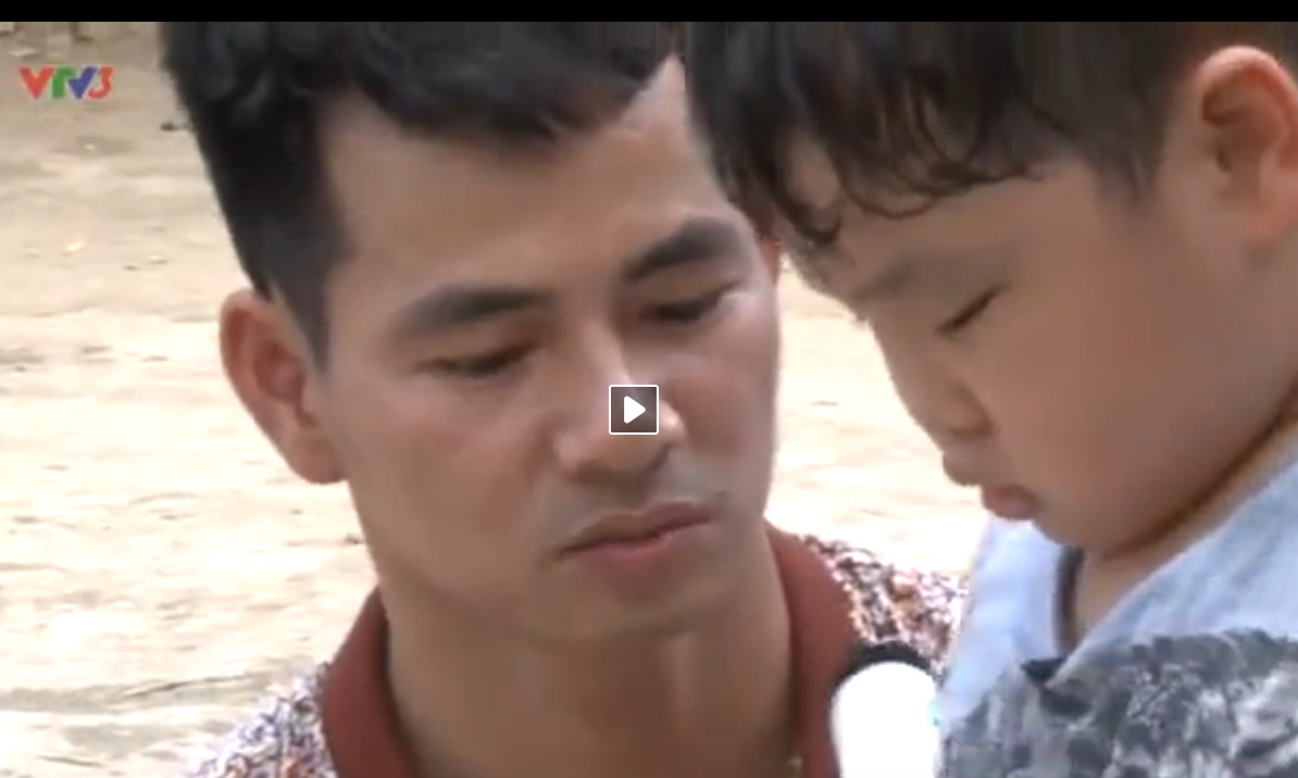 Con trai Xuan Bac bi thu vali do hinh anh