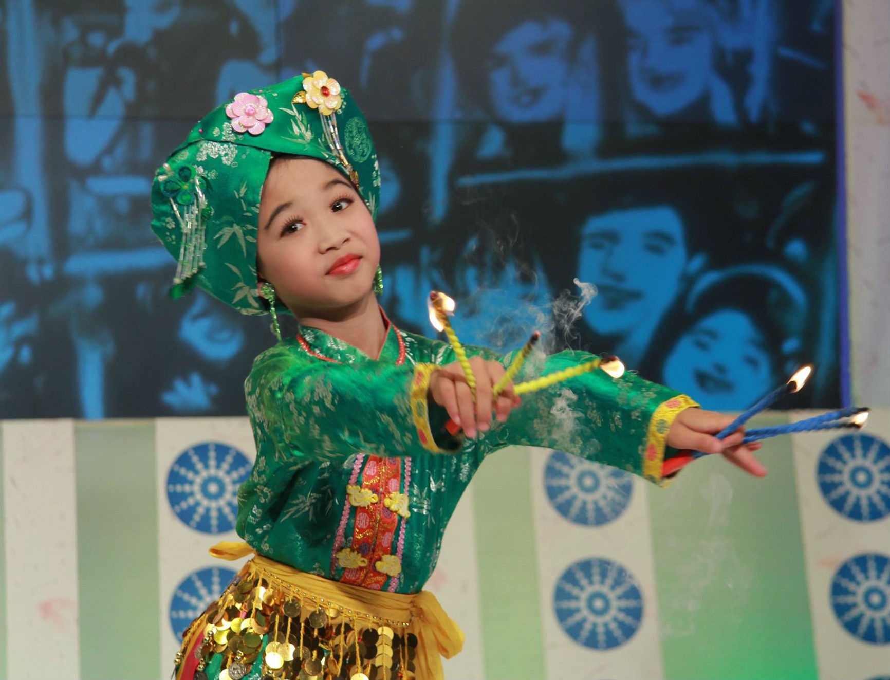 Duc Vinh tai hien tiet muc xuat sac tren song truc tiep hinh anh