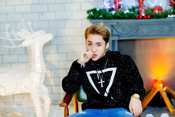 Sơn Tùng M-TP: Vướng nghi án tình cảm với nữ ca sĩ trẻ Thiều Bảo Trâm song giọng ca Không phải dạng vừa đâu từng chia sẻ, thích những cô gái không hoạt động cùng nghề với mình. Cụ thể, Sơn Tùng Tôi thích những bạn gái dịu dàng hòa nhã, khép lòng với người ngoài và chỉ mở lòng với riêng tôi.  Tôi thích những cô gái phải kiêu chảnh một chút, không thể với ai cũng có thể nói chuyện, làm quen. Những bạn gái tóc ngắn có sức hút đặc biệt với tôi, vừa có phần cá tính, lại vừa tôn lên nét nhẹ nhàng. Hơn nữa, tôi thích những cô gái không hoạt động cùng nghề với tôi