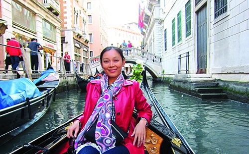 Thu Hường giờ đây lấy nghiệp viết làm đam mê.