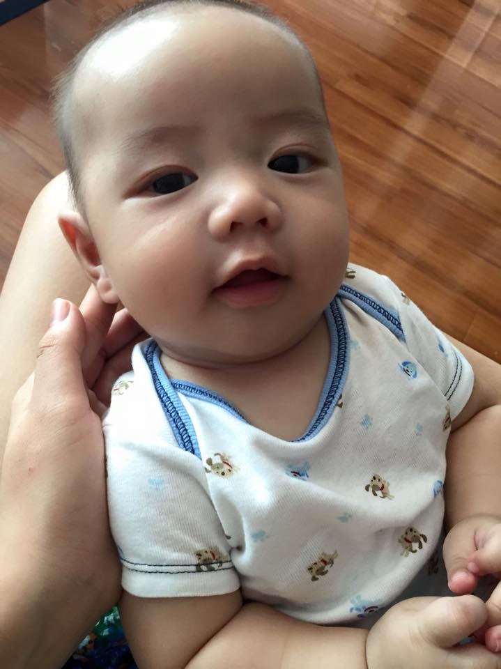 Trong nhiều chuyến công tác xa Cacao cũng được mẹ cho đi cùng.