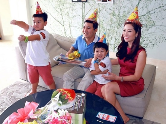 Hoa khoi Thu Huong lan dau tam su ve nguoi chong dao hoa hinh anh