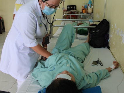 Cach xu tri dung khi ngo doc thuc an hinh anh