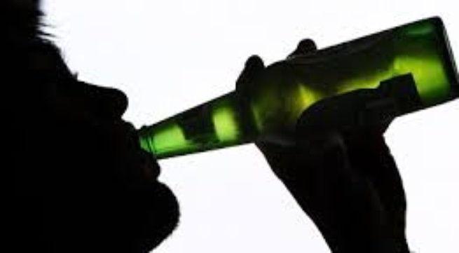 Giam roi loan than kinh do ruou hinh anh