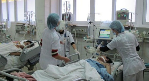 Chuyen buon cuoi nam o phong cap cuu hinh anh