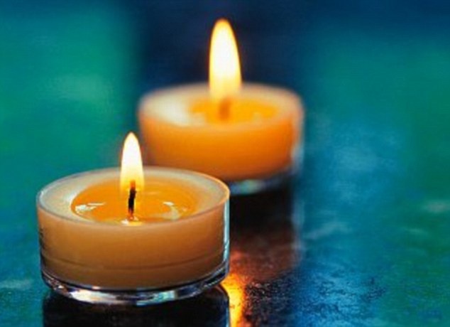 Dot nen thom trong phong kin co the gay ung thu hinh anh