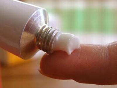 Chua benh mun rop, thuoc gi? hinh anh