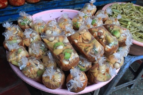 Nhung thuc pham de gay benh ung thu hinh anh