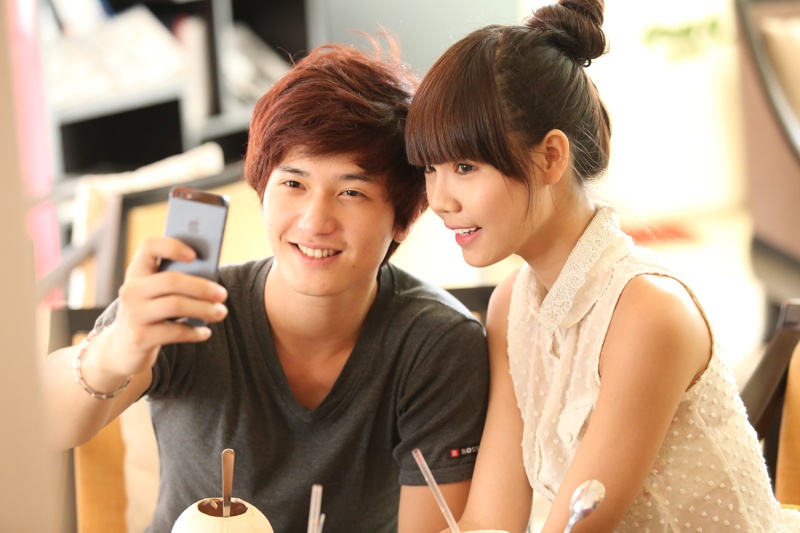 Huynh Anh: 'Ban gai toi da du tuoi de vuot rao' hinh anh