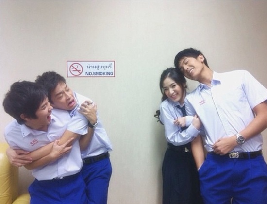 Hau truong nhi nho cua 'Tuoi noi loan' hinh anh